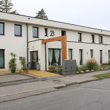 23-Hotel Schwadorf bei Wien ภายนอก รูปภาพ