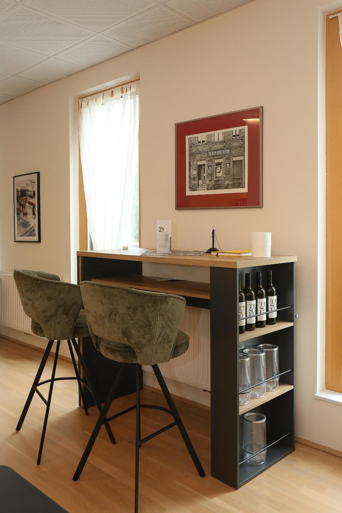 23-Hotel Schwadorf bei Wien ภายนอก รูปภาพ